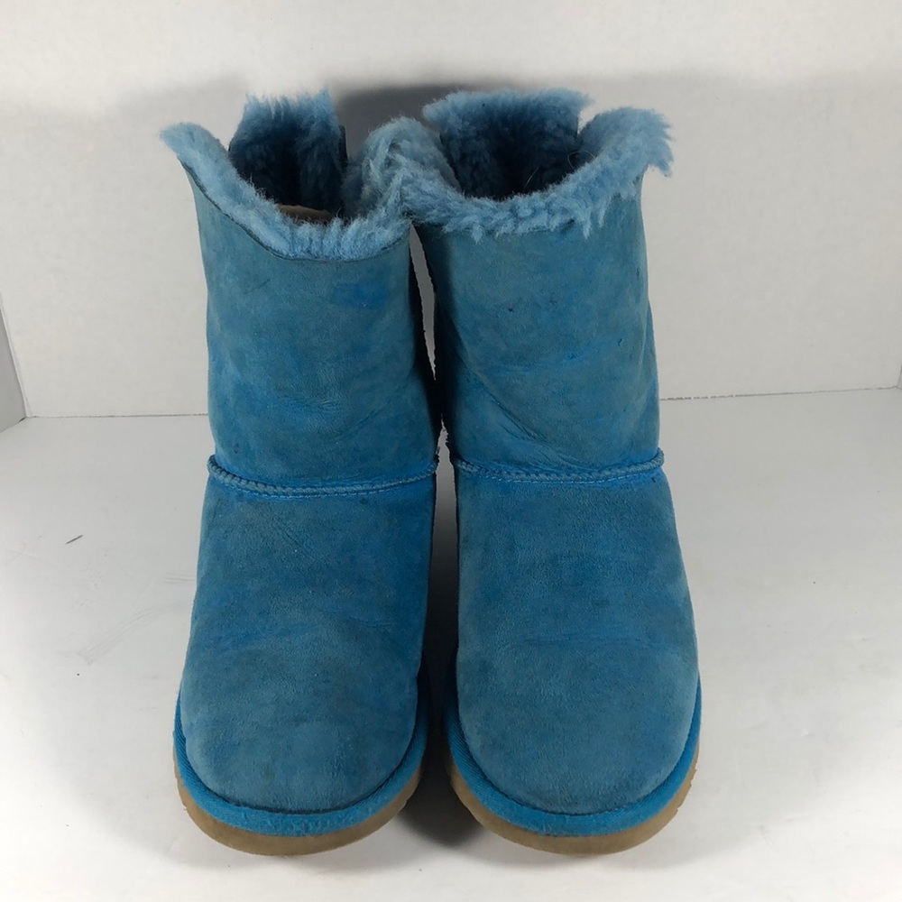 Used Light Blue Uggs Size 3